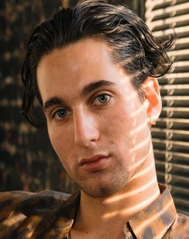 Jordan Raf as 