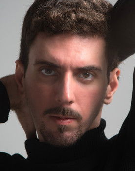 Vitor Florido as Artista/Serafim