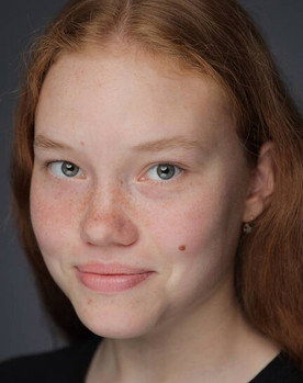 Злата Кириллова as 