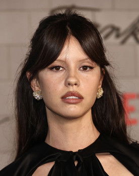Mia Goth as Boyse