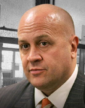 Edward T. Norris as Self - Investigator