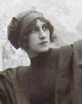 Josette Andriot as Nini