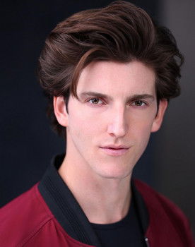 Kyle Painter as Jason