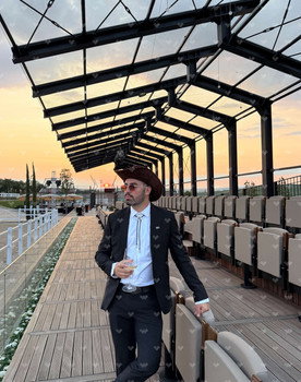 Tedi enachioiu as Grocery store man