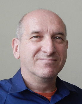 Michel Bauwens as Marc D'Hooghe