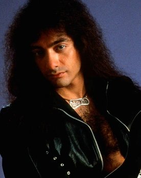 Vito Bratta as Guitar