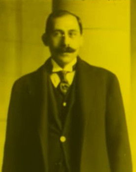 Juan Manuel Giuffra as Vice-rector