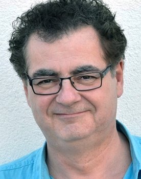 Zoltán Galambos as Mikrobusz tulajdonos