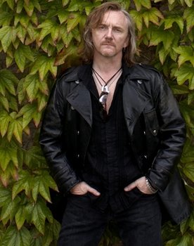 Luke Morley as Himself