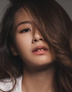 Vky Wong as Bikini Girl