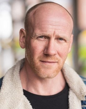 Simon Pengelly as Carl