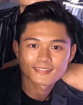 Enson Lau Chung-Pang as Hei