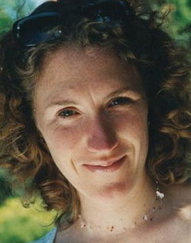 Alice de Champfleury as L'agent