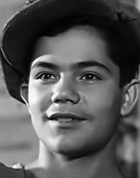 Boris Yasen as Мишка Квакин