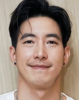 Phakin Khamwilaisak as Bandit Dam