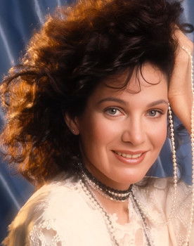 Remy O'Neill as Esther Molvania