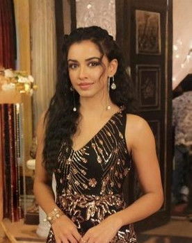 Saumya Saraswat as Sub-Inspector Avni