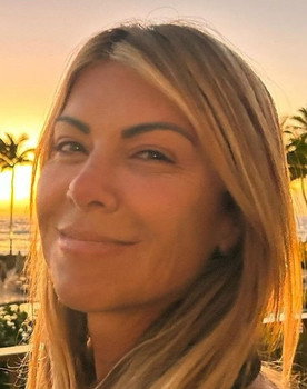 Alexandra Abrantes as Self