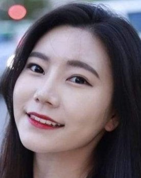 Hwang Se-Hee as Lee Na-Yeong
