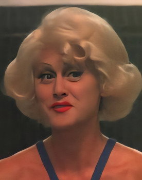 Luciana Cirenei as Donna Olimpia