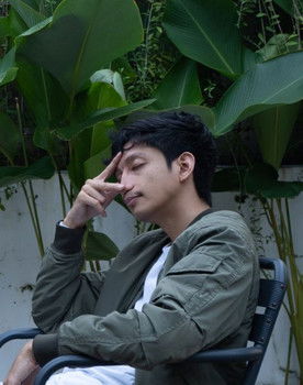 Ega Trispantia Putra as Extras