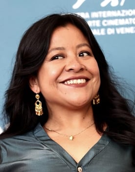 Mónica del Carmen as Elida