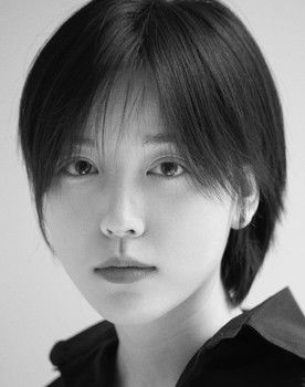 Shuyao Chen as Jiaqi