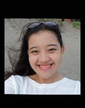 Nisa Ramadani as Performer