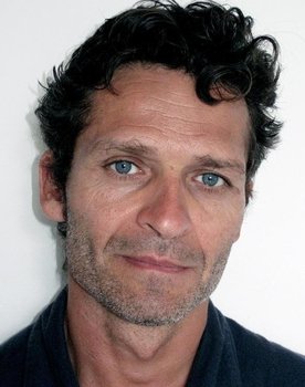 François Négret as Jean-Roger