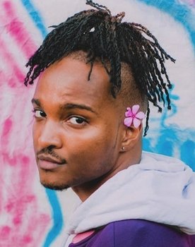 Ronnie Kariuki as Vicky