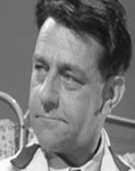Harry Locke as Joe Carter