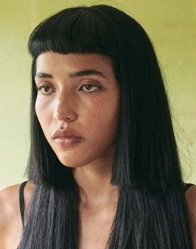 Laura Sofía Grueso Akima as Young Rebeca