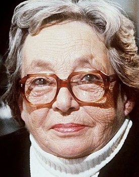 Marguerite Duras as Narrator (voice) (uncredited)