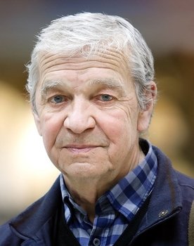 Yuliy Fayt as Nick Adams