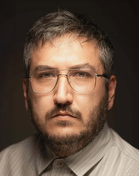 Feyyaz Yiğit as Serbest
