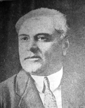 Vladimir Obolenskiy as Maksim Maksimych