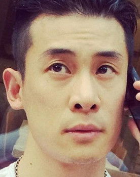 Hedi He Guoxuan as Lo Kwo Hin