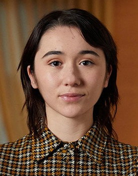 Zoe Stein as Bettina