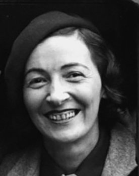 Celia Lovsky as Mama Lupo