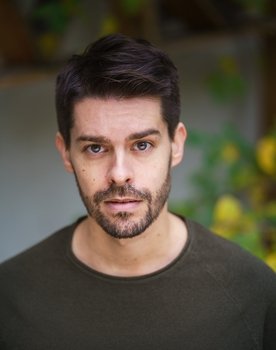 Frank Habatsch as Agent 1