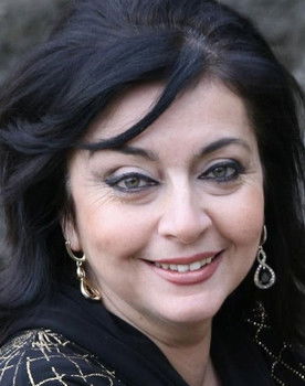 Hamida Omarova as Umai (voice)