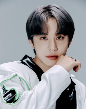 Jungwoo as Self