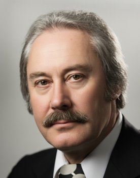 Mesut Sürmeli as Hilmi