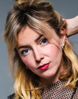 Evelien Bosmans as Teacher Eline