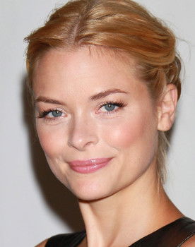 Jaime King as Detective Ellen Ridgway