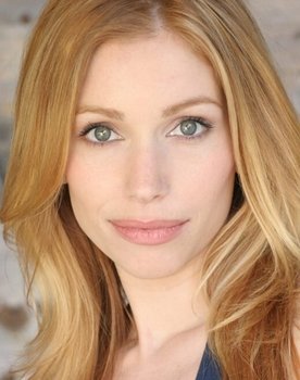 Autumn Federici as Gwyneth