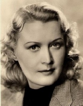 Marte Harell as Carla Holme