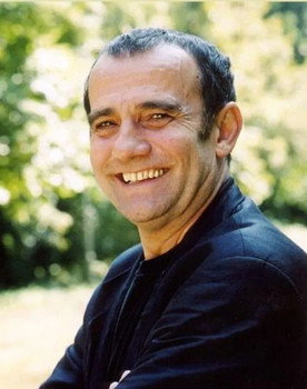 Albert Kitzl as Dealer