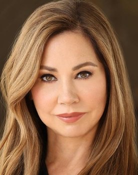 Kim Kopf as Katlin Clark