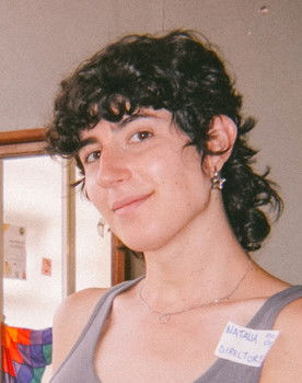 Natalia González Martín as Un cuerpo